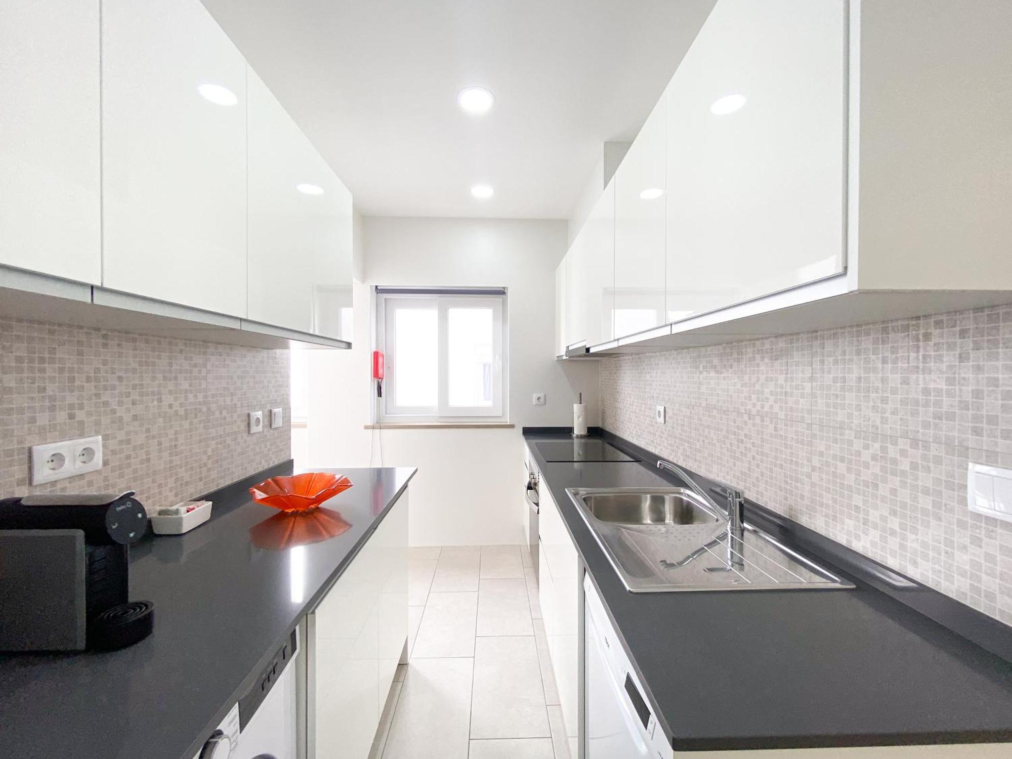 Apartment Modern In The Heart Of #1942 *